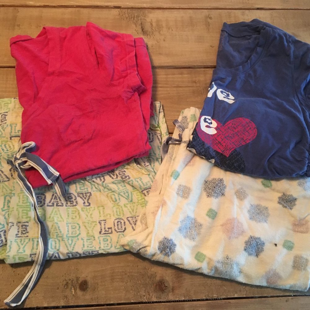 Lot Maternity Pajamas - 2 pj pant and shirt sets
